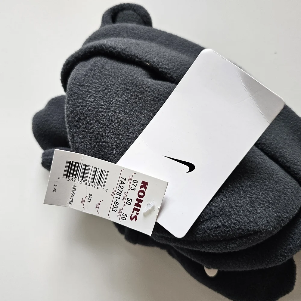 NWT Nike 2 Piece Set Kids Gray White Fleece Hat and Mittens Toddler Set - Picture 3 of 9